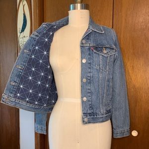 Levi’s Denim Jacket with lining Size XS
